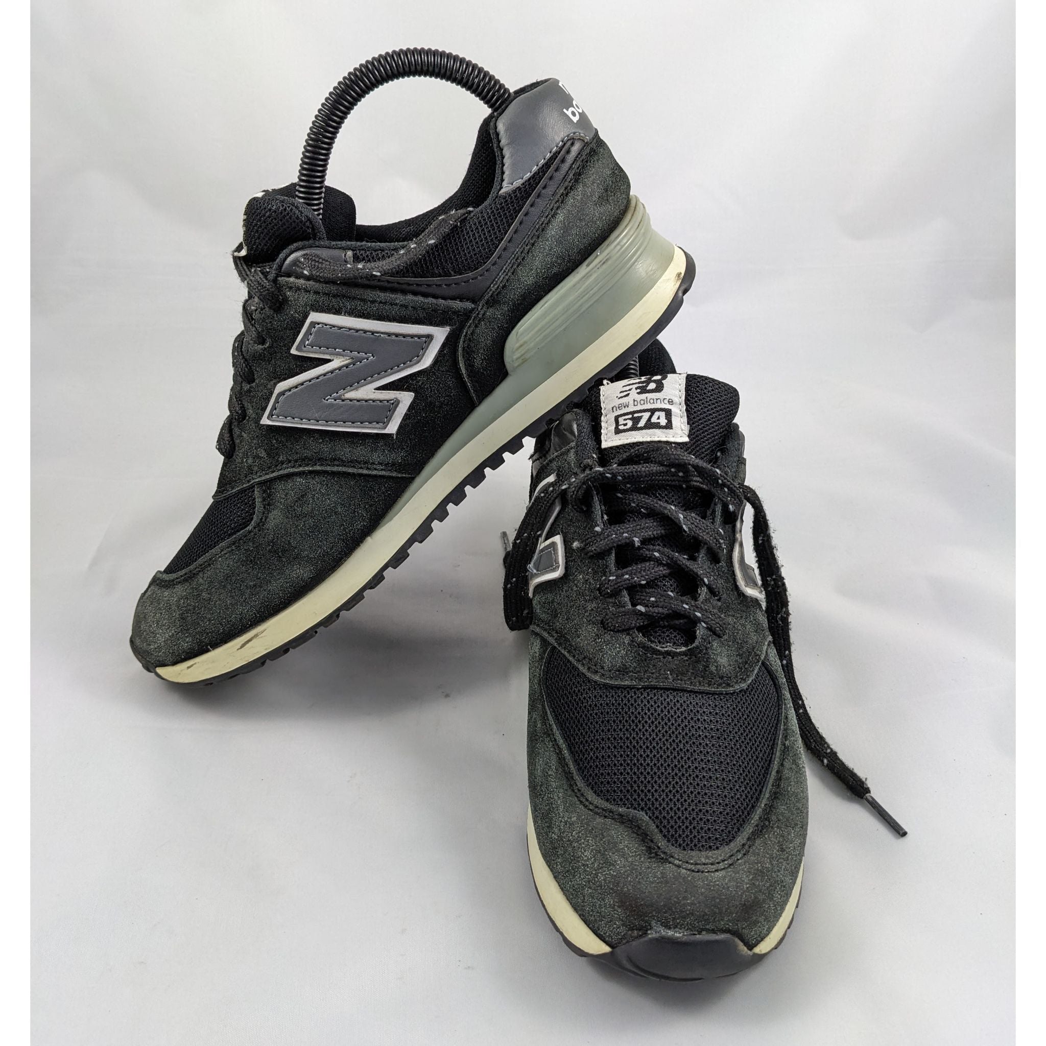 Black New-Balance Sneakers