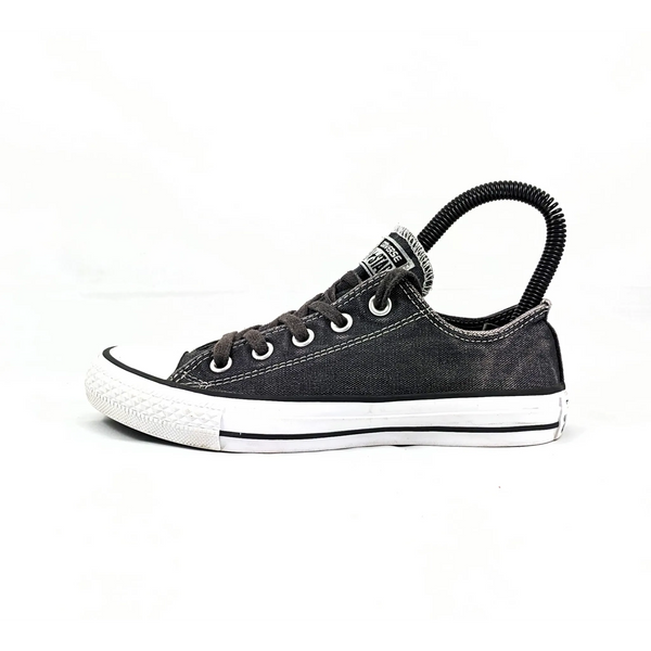 Grey Converse-Sneakers